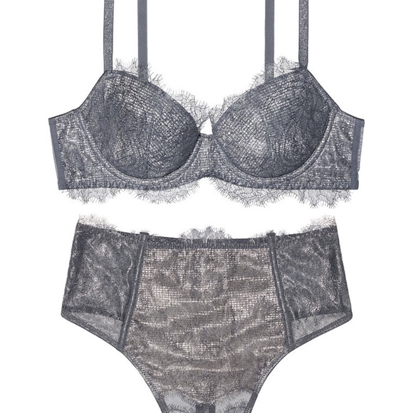 Victoria's Secret Other - Victorias Secrets DREAM ANGELS Lined Demi Bra Set